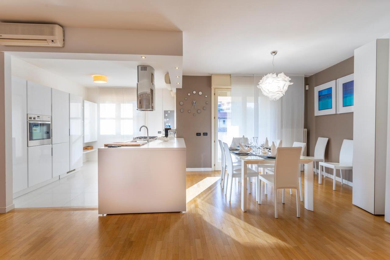 Teatro Nuovo Apartment With Free Parking Udine Exterior foto
